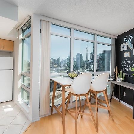 Cityscape Condo In Fort York โตรอนโต ภายนอก รูปภาพ