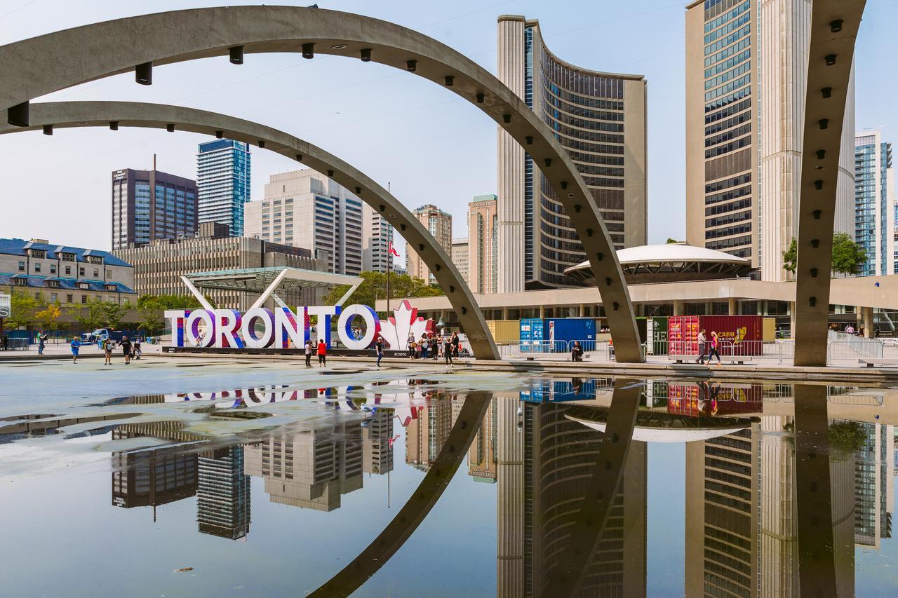 Cityscape Condo In Fort York โตรอนโต ภายนอก รูปภาพ