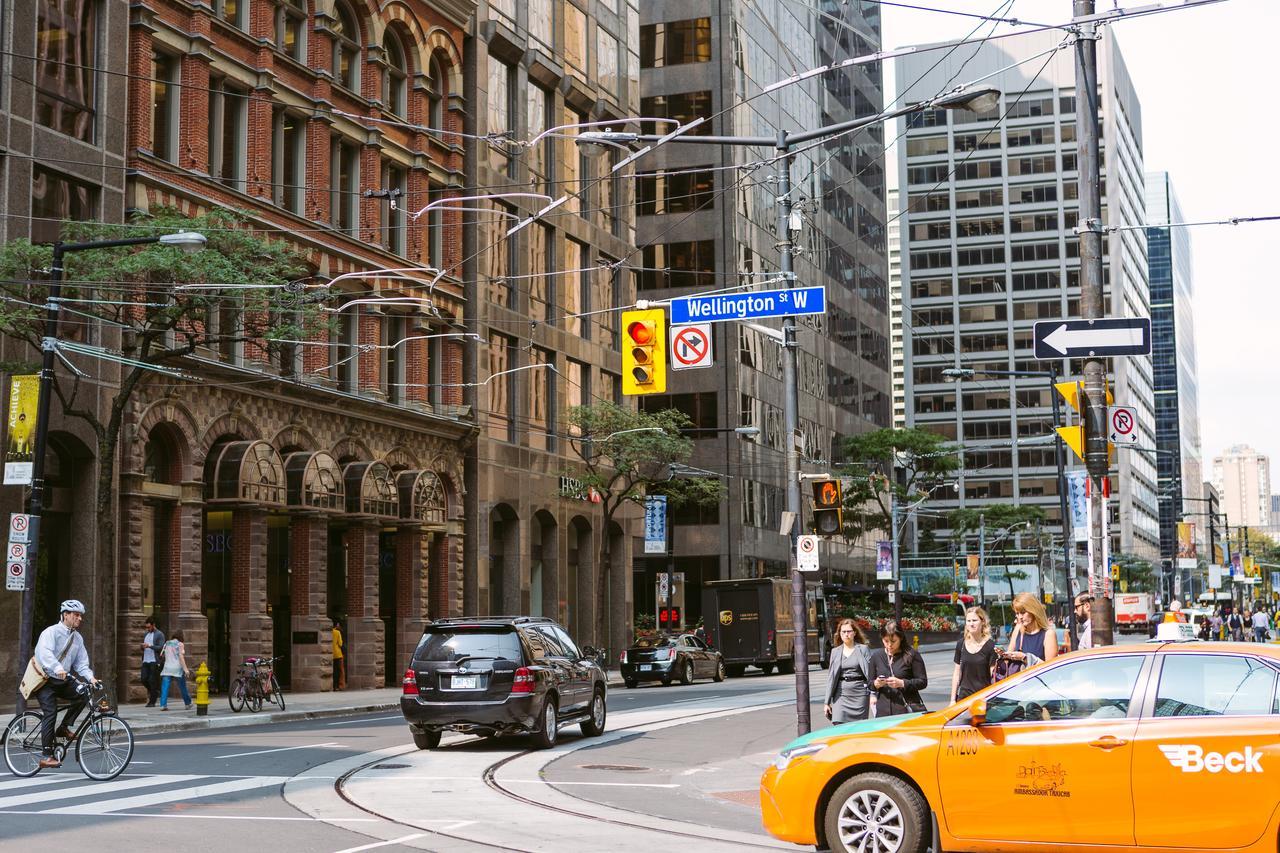 Cityscape Condo In Fort York โตรอนโต ภายนอก รูปภาพ