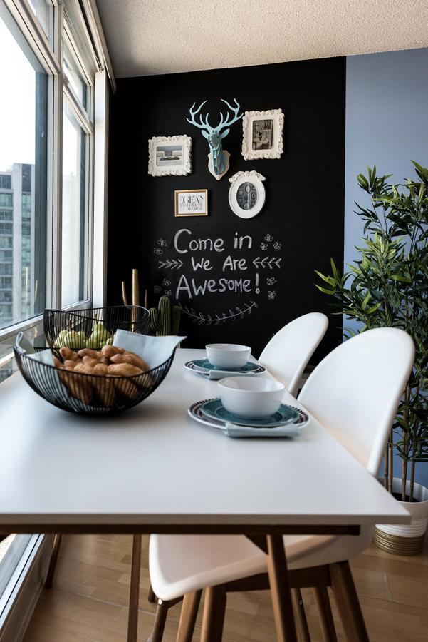 Cityscape Condo In Fort York โตรอนโต ภายนอก รูปภาพ